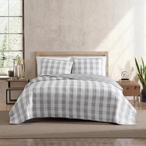 imageEddie Bauer Twin Quilt Set Cotton Reversible Bedding with Matching Sham Home Decor for All Seasons Lakehouse Plaid Light Grey Twin