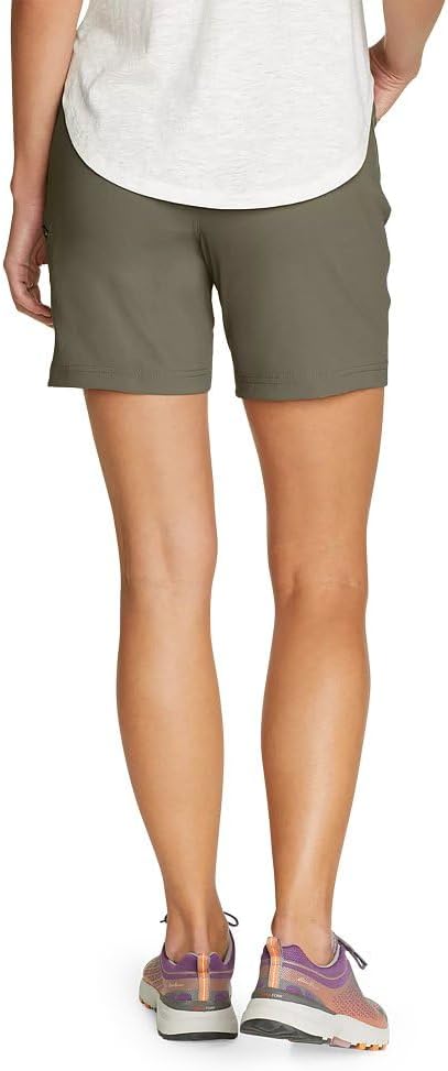 Eddie Bauer Womens Rainier ShortsSprig Rainier