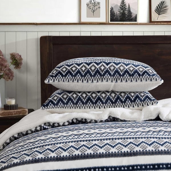 Eddie Bauer  King Comforter Set Reversible Plush Bedding with Matching Shams Super Soft Home Decor OekoTex Certified Shelton Fair Isle Navy KingShelton Fair Isle Navy