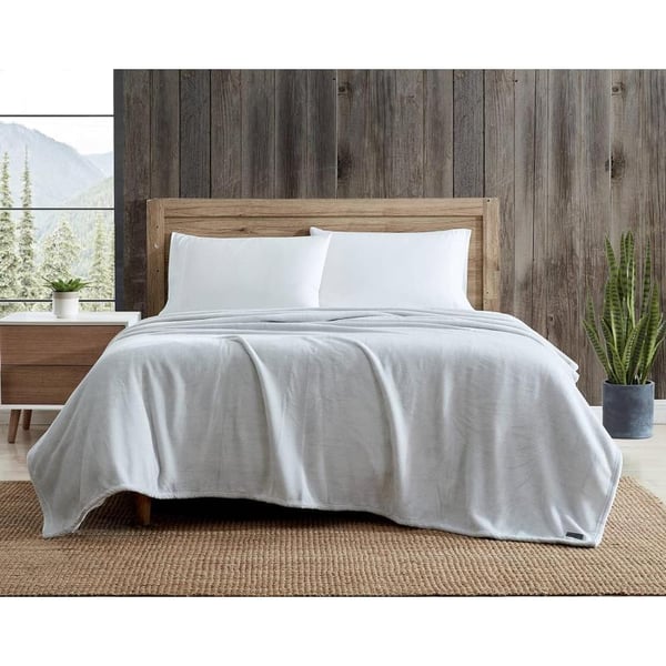 Eddie Bauer Twin Blanket Ultra Soft amp Cozy Plush Home Dcor All Season Bedding Solid Grey TwinKing Grey