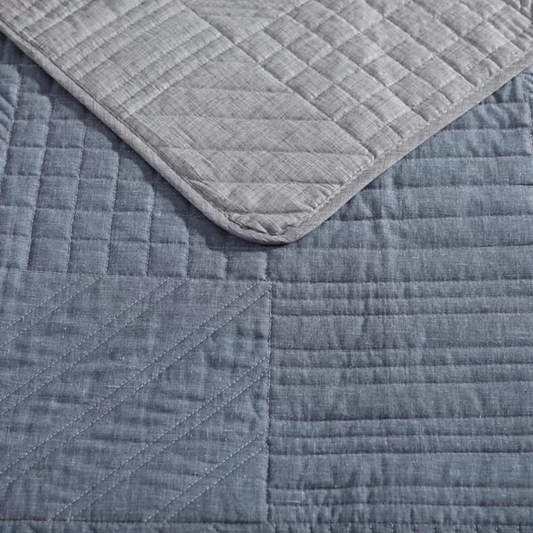 imageEddie Bauer  Twin Quilt Set Reversible Bedding with Matching Sham Lightweight Home Decor for All Seasons Hidden Lake Blue TwinBlue