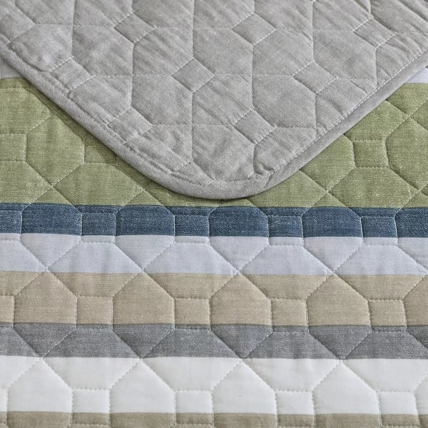 imageEddie Bauer  Twin Quilt Set Reversible Bedding with Matching Sham Lightweight Home Decor for All Seasons Hidden Lake Blue TwinSalmon Ladder Beige