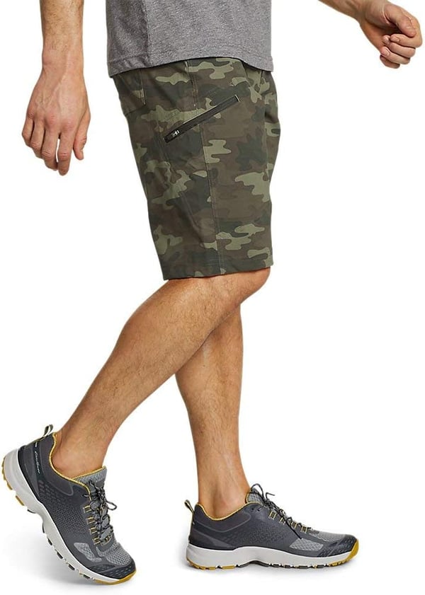 Eddie Bauer Mens Rainier ShortsRegular Camo