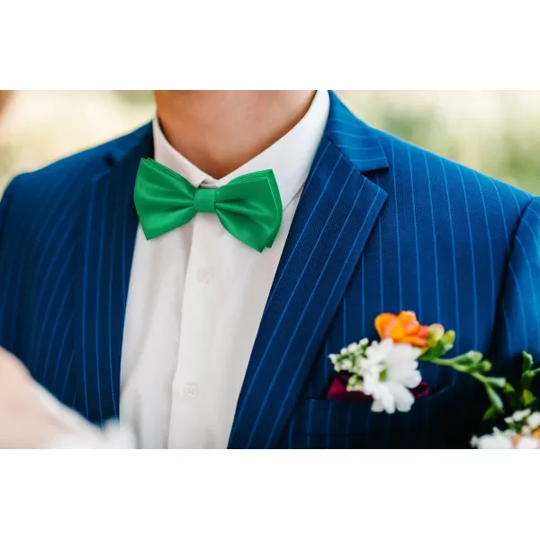 HISDERN Bow Ties for Men Solid Color Pre-Tie Bow Tie and Pocket Square Set Classic Formal Tuxedo Bowties for Wedding Party