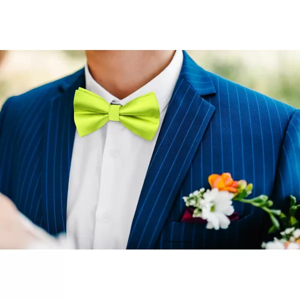 HISDERN Bow Ties for Men Solid Color Pre-Tie Bow Tie and Pocket Square Set Classic Formal Tuxedo Bowties for Wedding Party