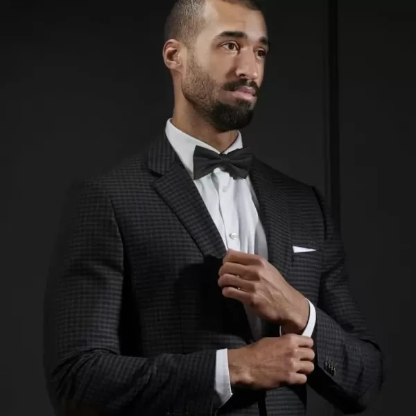 HISDERN Mens Pretied Bow Tie: Solid Color Tuxedo Bowtie and Pocket Square Set - Clip on Wedding Bow Ties for Men