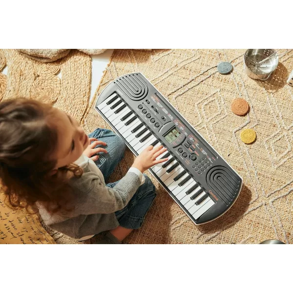 Casio Casiotone SA81 44Key Portable Keyboard with Mini Keys