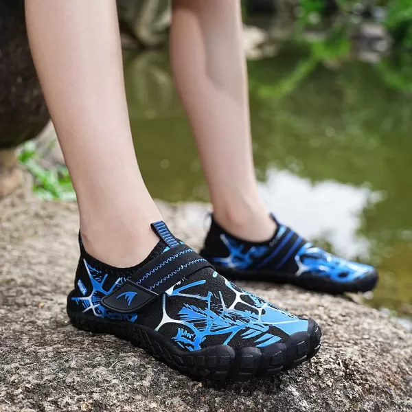 Quickshark Kids Water Shoes Boys Girls Barefoot Aqua Socks Outdoor Indoor Quick Dry Sandals Lightweight Slip On Walking Sneakers for Beach Pool Swim Little KidBig Kid6blackBlue