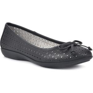 imageCLIFFS BY WHITE MOUNTAIN Womens Cheryl Cushioned Ballet FlatBlackBurnishedSmooth