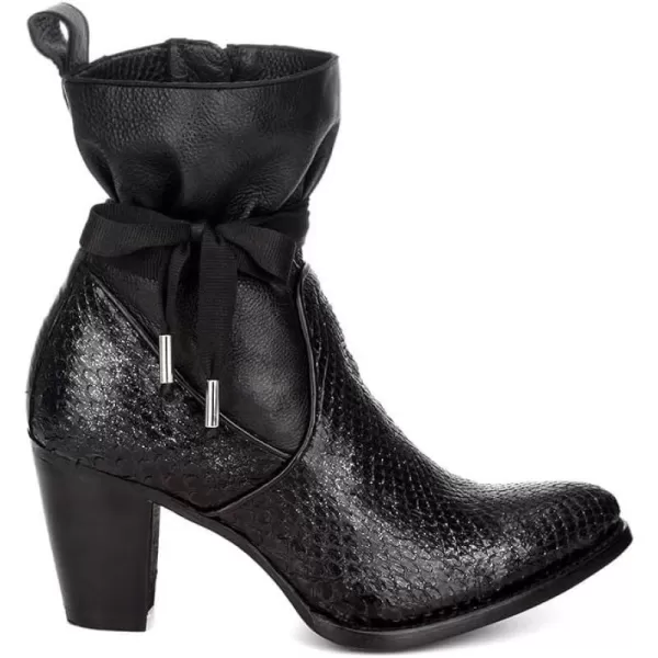 Cuadra Womens Bootie in Genuine Python Leather with ZipperCuadra Womens Bootie in Genuine Python Leather with Zipper