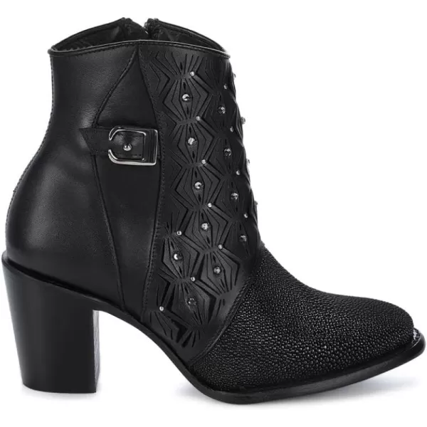 imageCuadra Ankle Boots Elegance and Authenticity in Stingray Leather Black 4V15MABlack