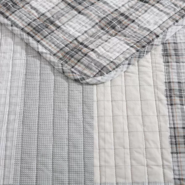 Eddie Bauer  Queen Quilt Set Cotton Reversible Bedding with Matching Shams Home Decor for All Seasons Fairview Sand QueenGreyIvory