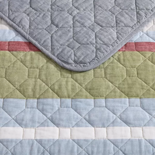 Eddie Bauer  Queen Quilt Set Cotton Reversible Bedding with Matching Shams Lightweight Home Decor for All Seasons Salmon Ladder Multi QueenSalmon Ladder Multi