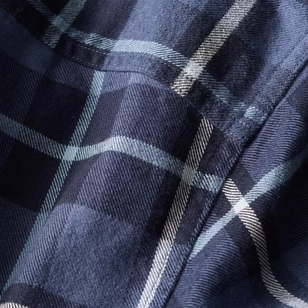 Eddie Bauer Mens Eddies Favorite Classic Fit Flannel Shirt  PlaidNavy Heather