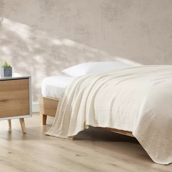 Eddie Bauer  Queen Blanket Lightweight Cotton Bedding Home Decor for All Seasons Herringbone Bone QueenBone