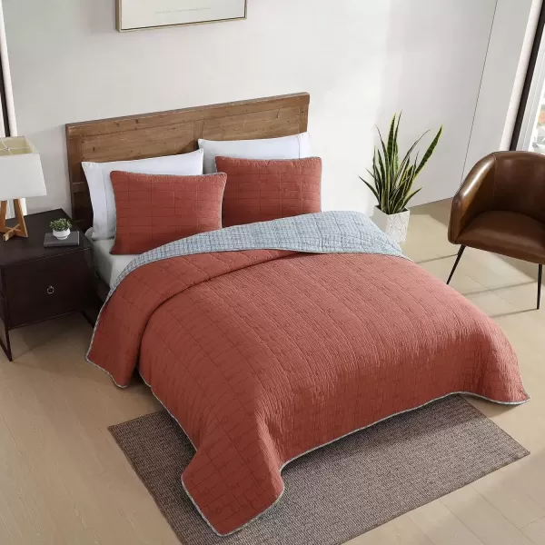 imageEddie Bauer  Twin Quilt Set Reversible Bedding with Matching Sham Lightweight Home Decor for All Seasons Hidden Lake Blue TwinTroutdale Orange