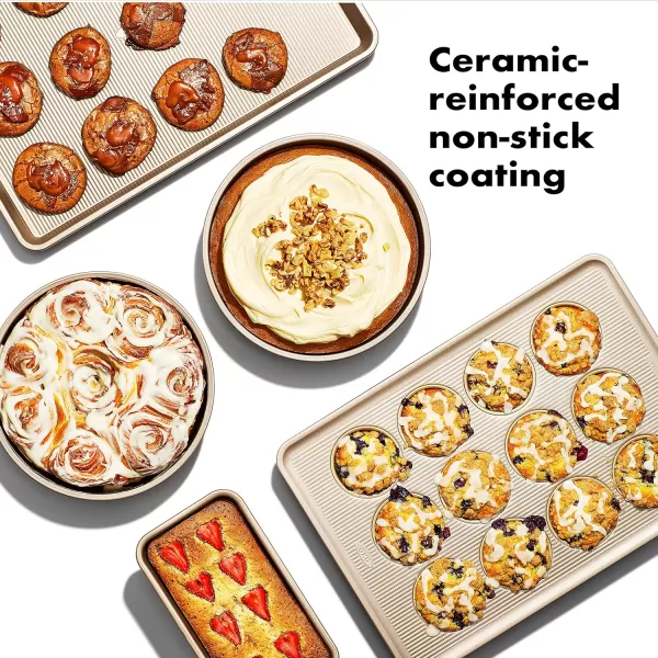 OXO Good Grips Non-Stick Pro Cake Pan Square 9 x 9 Inch, brown