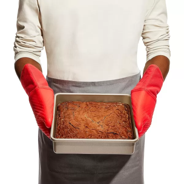 OXO Good Grips Non-Stick Pro Cake Pan Square 9 x 9 Inch, brown