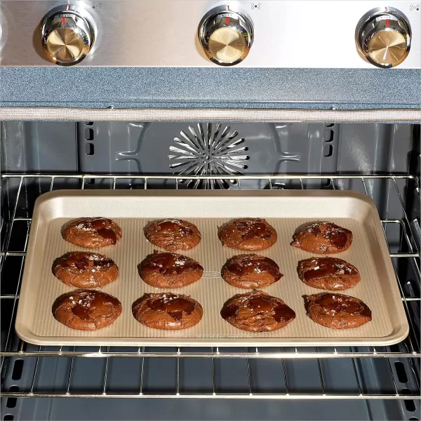 OXO Good Grips Non-Stick Pro Cake Pan Square 9 x 9 Inch, brown