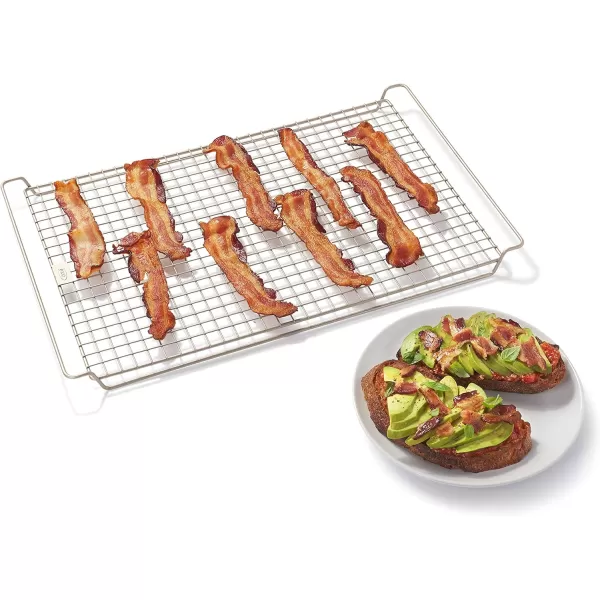 OXO Good Grips Non-Stick Pro Cake Pan Square 9 x 9 Inch, brown