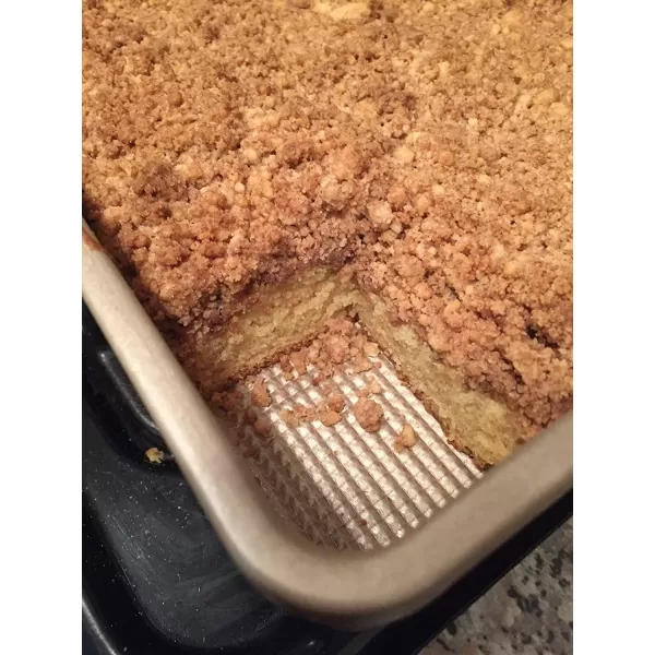 OXO Good Grips Non-Stick Pro Cake Pan Square 9 x 9 Inch, brown