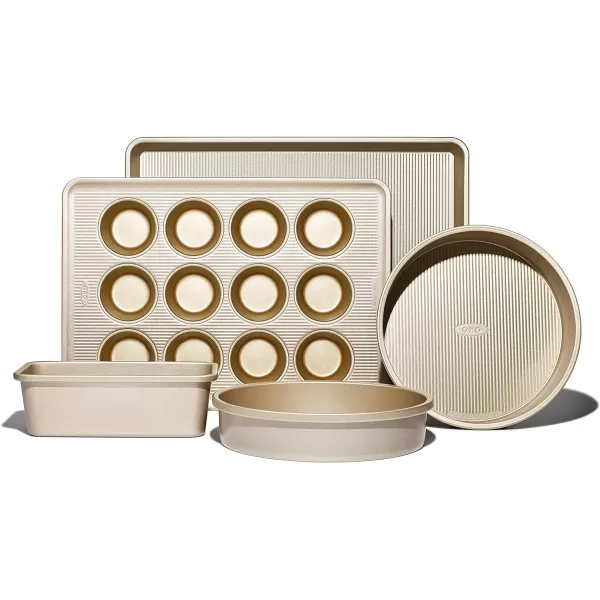 OXO Good Grips Non-Stick Pro Cake Pan Square 9 x 9 Inch, brown