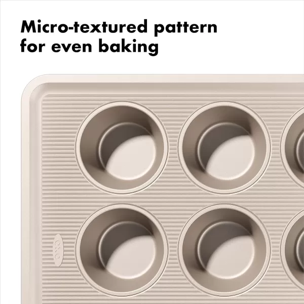 OXO Good Grips Non-Stick Pro Cake Pan Square 9 x 9 Inch, brown