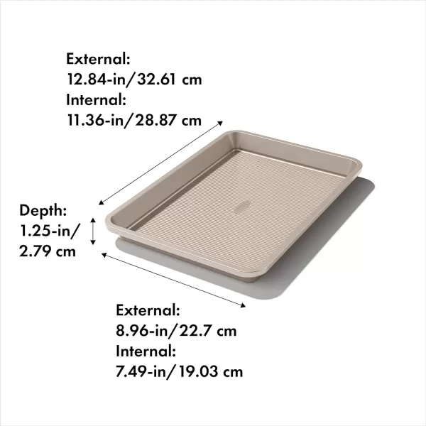 OXO Good Grips Non-Stick Pro Cake Pan Square 9 x 9 Inch, brown