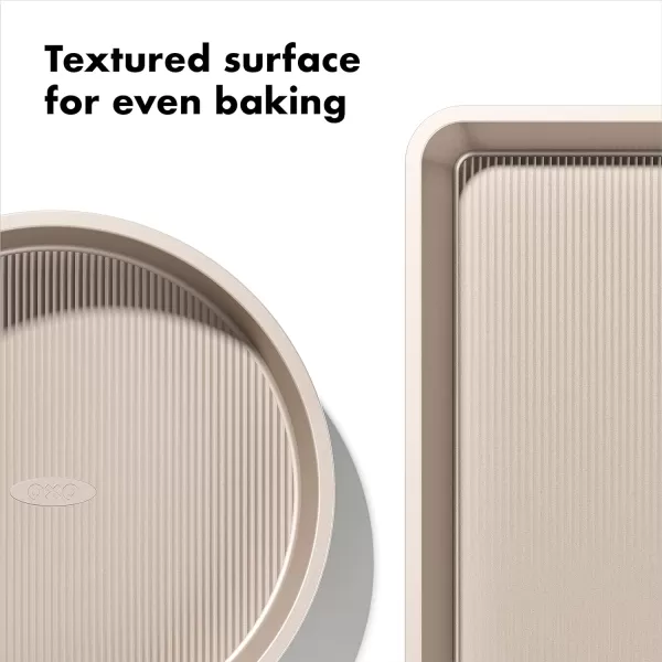 OXO Good Grips Non-Stick Pro Cake Pan Square 9 x 9 Inch, brown