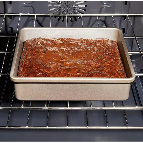 OXO Good Grips Non-Stick Pro Cake Pan Square 9 x 9 Inch, brown