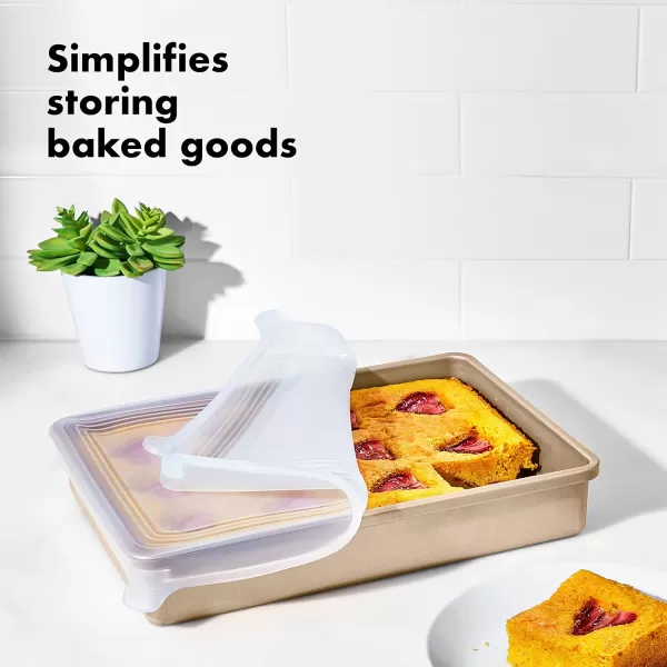 OXO Good Grips Non-Stick Pro Cake Pan Square 9 x 9 Inch, brown