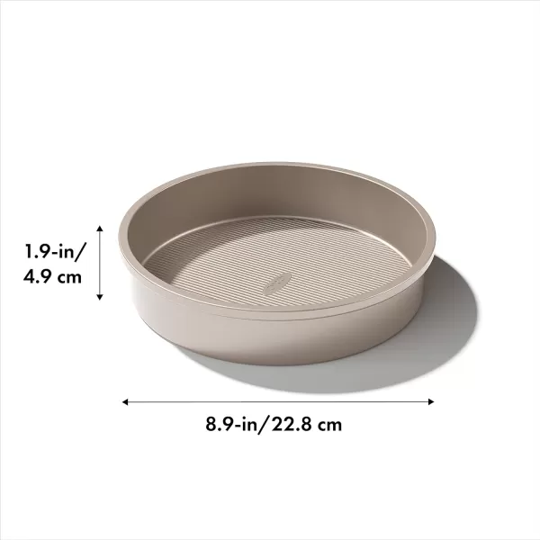 OXO Good Grips Non-Stick Pro Cake Pan Square 9 x 9 Inch, brown