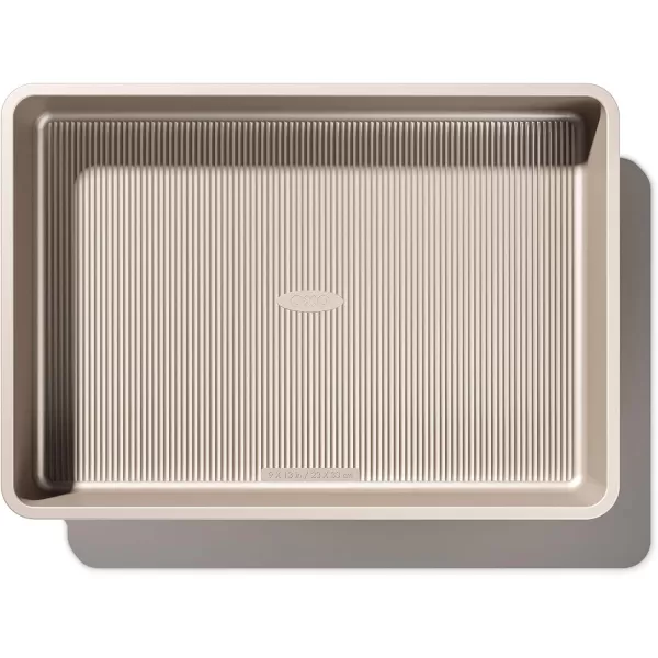 OXO Good Grips Non-Stick Pro Cake Pan Square 9 x 9 Inch, brown