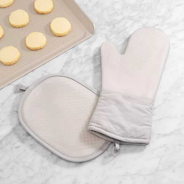 OXO Good Grips Silicone Pot Holder - Red