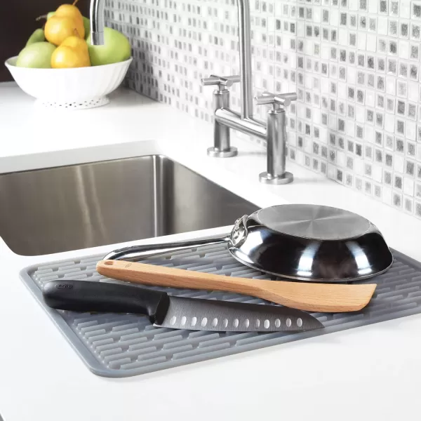 OXO Good Grips Silicone Stemware Drying Mat, Gray