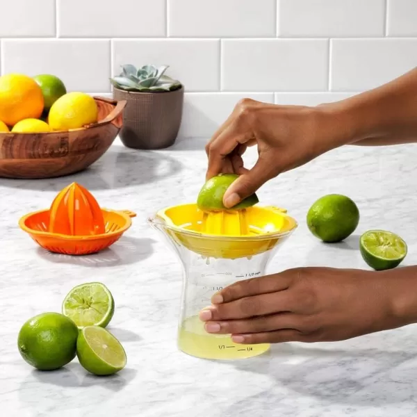 OXO Good Grips Small Citrus Juicer, Yellow