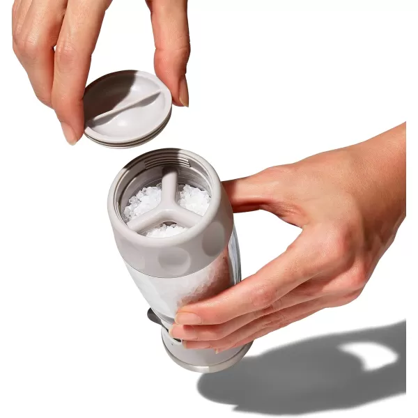 OXO Good Grips Contoured Mess-Free Pepper Grinder