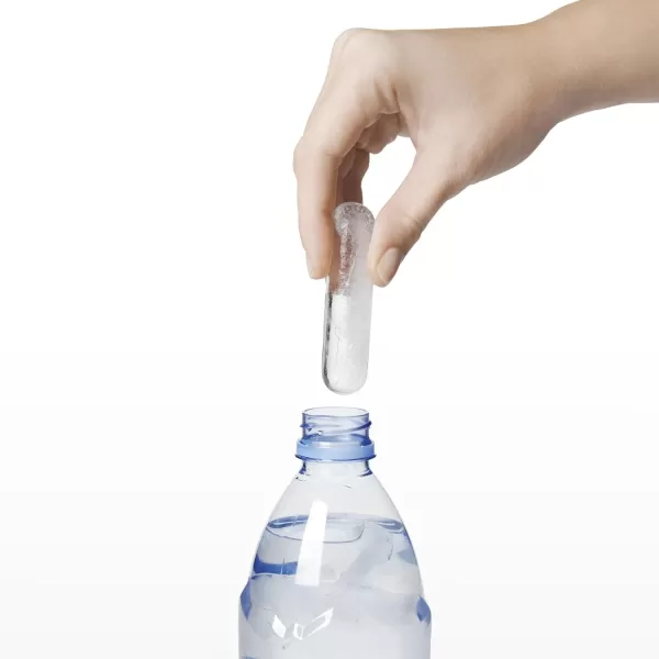 OXO Good Grips No-Spill Ice Stick Tray with Silicone Lid for Water Bottles