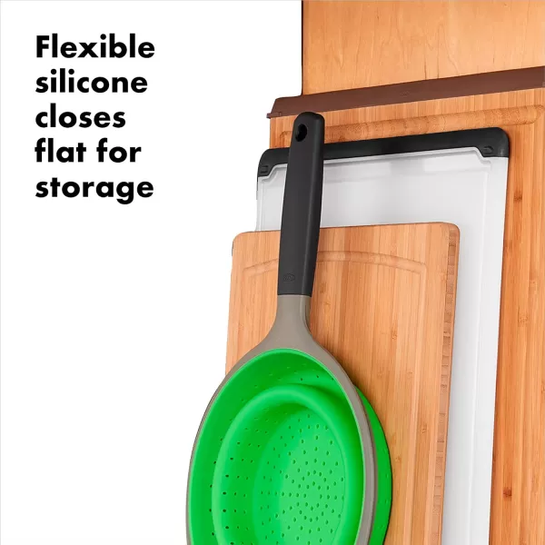 OXO Good Grips Silicone Collapsible Strainer, 2 Quart,Green