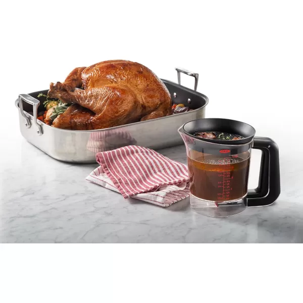 OXO Good Grips Good Gravy 4-Cup Fat Separator