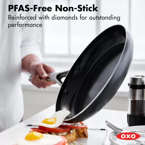 OXO Agility Series 8" Frying Pan Skillet, Ceramic Nonstick Cookware PFAS-Free, Induction Suitable, Quick Even Heating, Stainless Steel Handle, Chip-Free Rims, Dishwasher and Oven Safe, Black